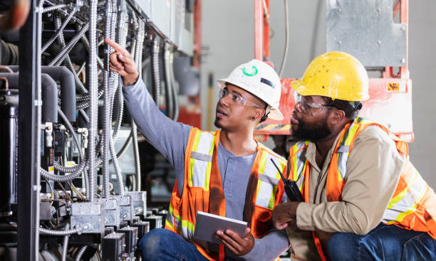 Best Circuit Breaker Repair  in Smith Center, KS